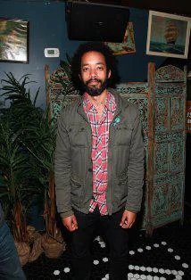 Уайатт Ценач